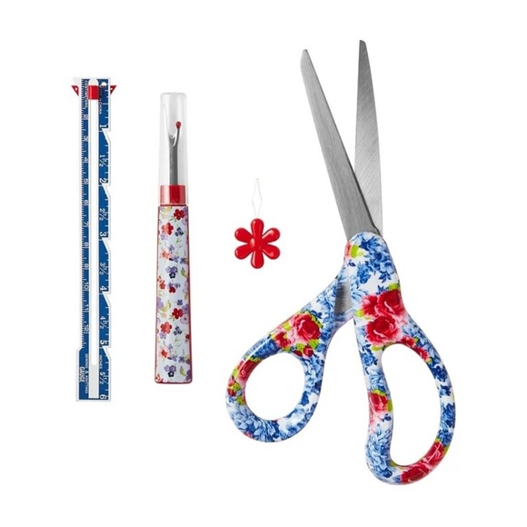 The Pioneer Woman - Heritage Floral Sewing Kit - Picture 3 of 5